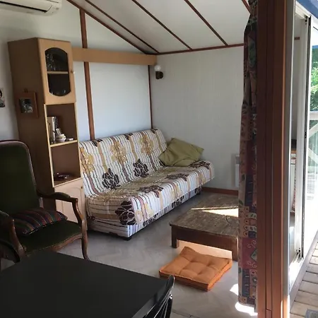 Wooden Chalet, For 4 People Air-conditioned Chalet Saint-Cyr-en-Talmondais