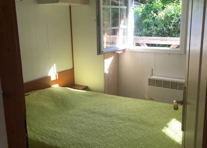 Alpstuga Wooden Chalet, For 4 People Air-conditioned