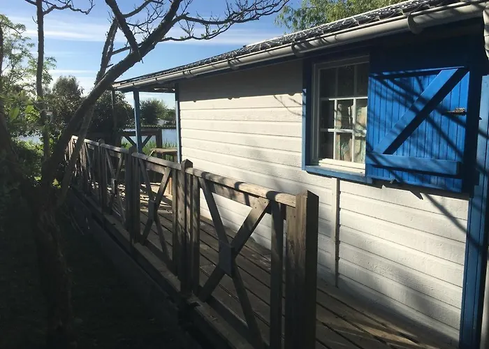 Wooden Chalet, For 4 People Air-conditioned * Saint-Cyr-en-Talmondais