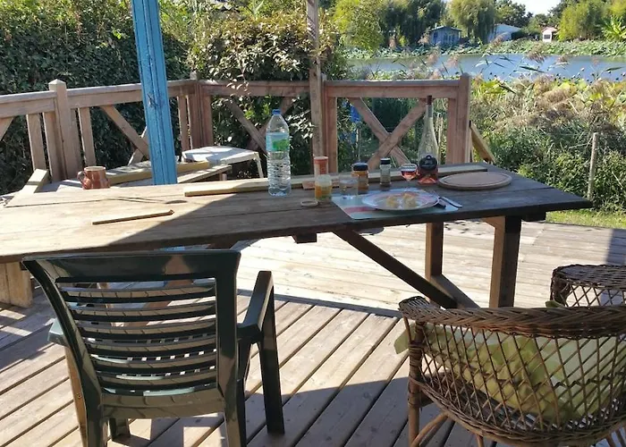 Alpstuga Wooden Chalet, For 4 People Air-conditioned *